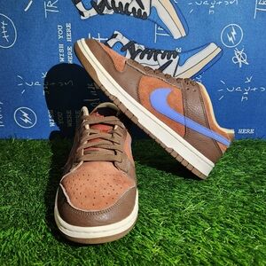Men's Brown and Blue Sneakers